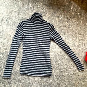 Vince 100% cashmere striped turtleneck sweater, small
